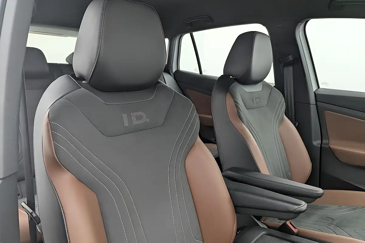 Used 2022 Volkswagen ID.4 Life White - Interior and Exterior details 14