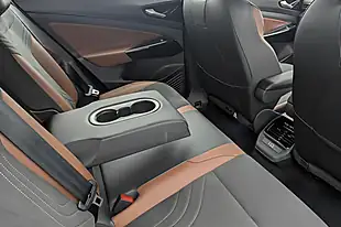 Used 2022 Volkswagen ID.4 Life White - Interior and Exterior details 17