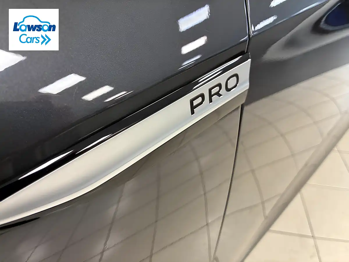 Used 2022 Volkswagen ID.4 Pro Performance Manganese Grey - Interior and Exterior details 17