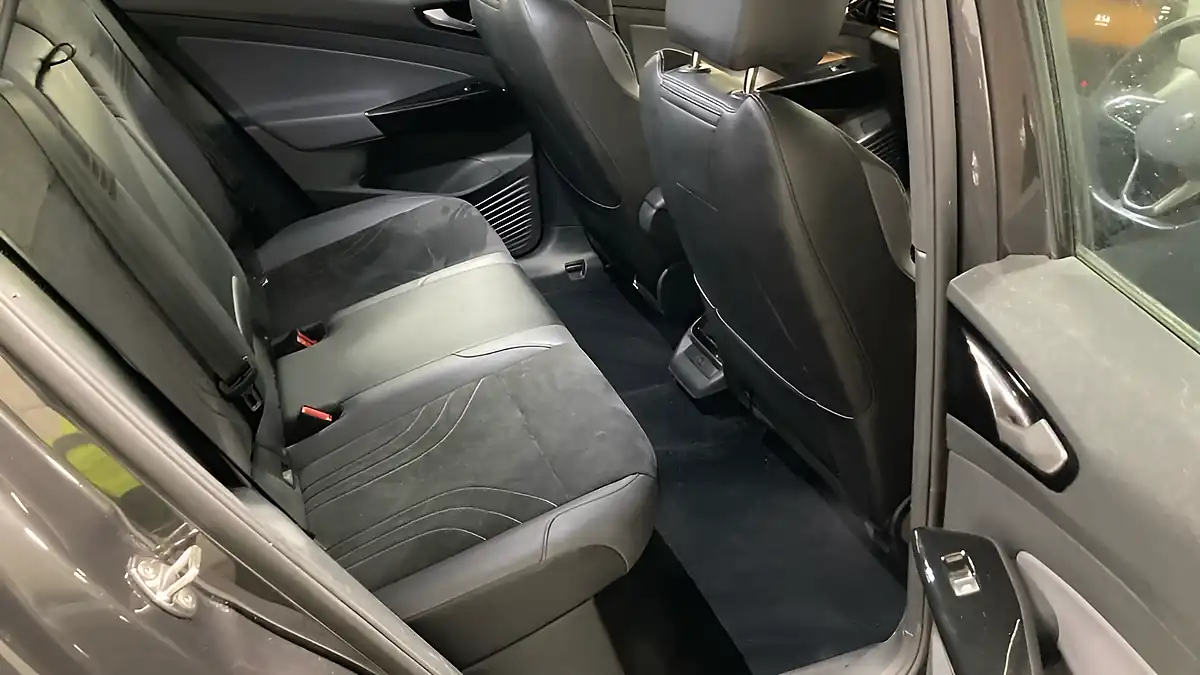 Used 2022 Volkswagen ID.4 Pure Life Grey - Interior and Exterior details 14