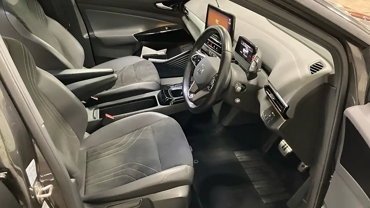 Used 2022 Volkswagen ID.4 Pure Life Grey - Interior and Exterior details 2
