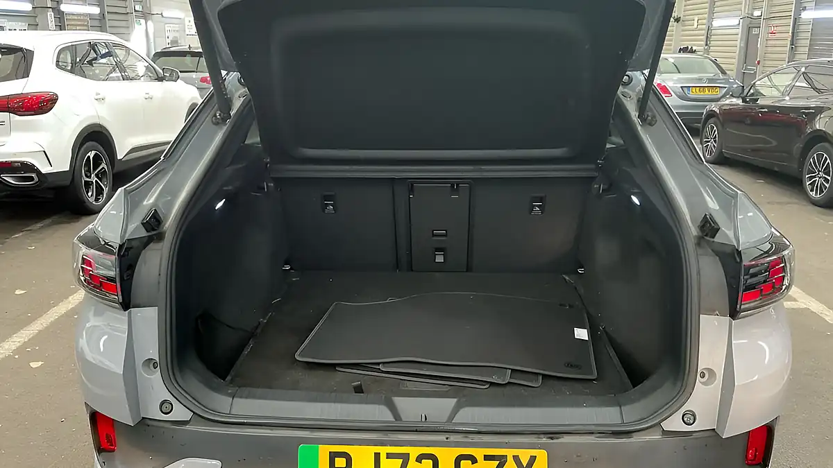 Used 2022 Volkswagen Id.5 Style Grey - Interior and Exterior details 13