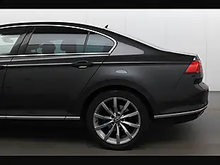 Used 2022 Volkswagen Passat Advance Manganese Grey - Interior and Exterior details 11