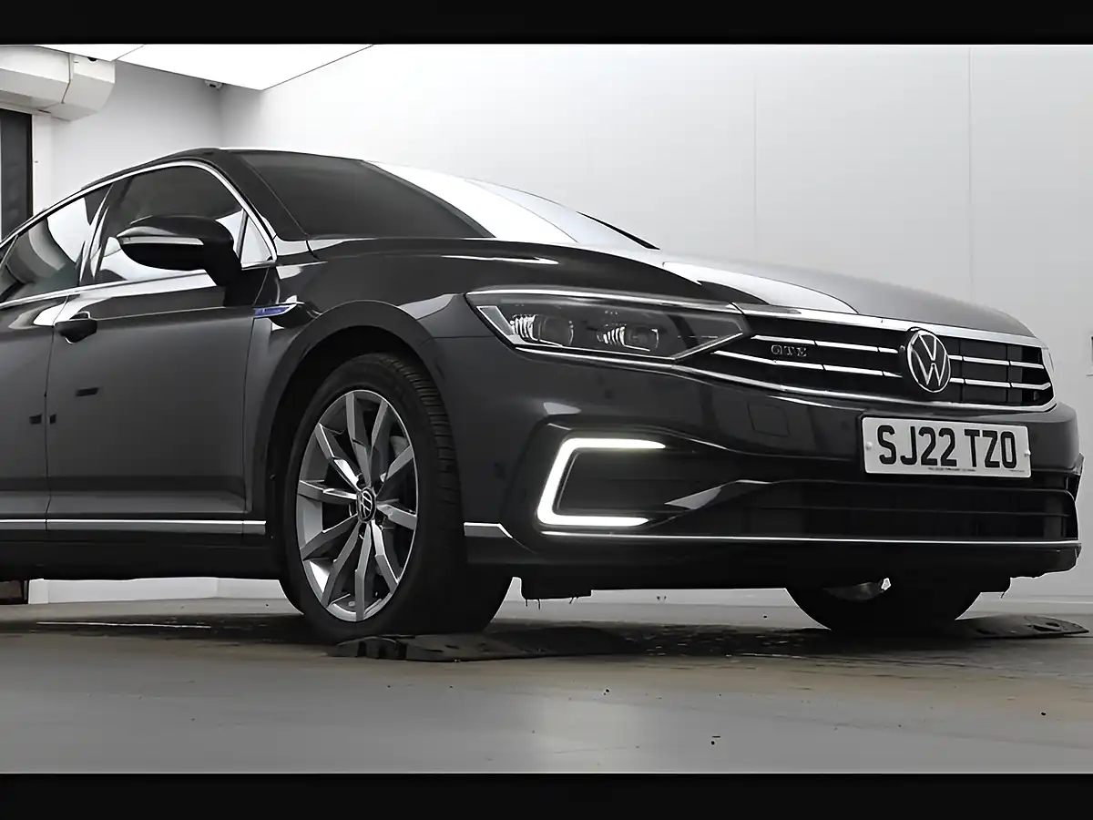 Used 2022 Volkswagen Passat Advance Manganese Grey - Interior and Exterior details 2
