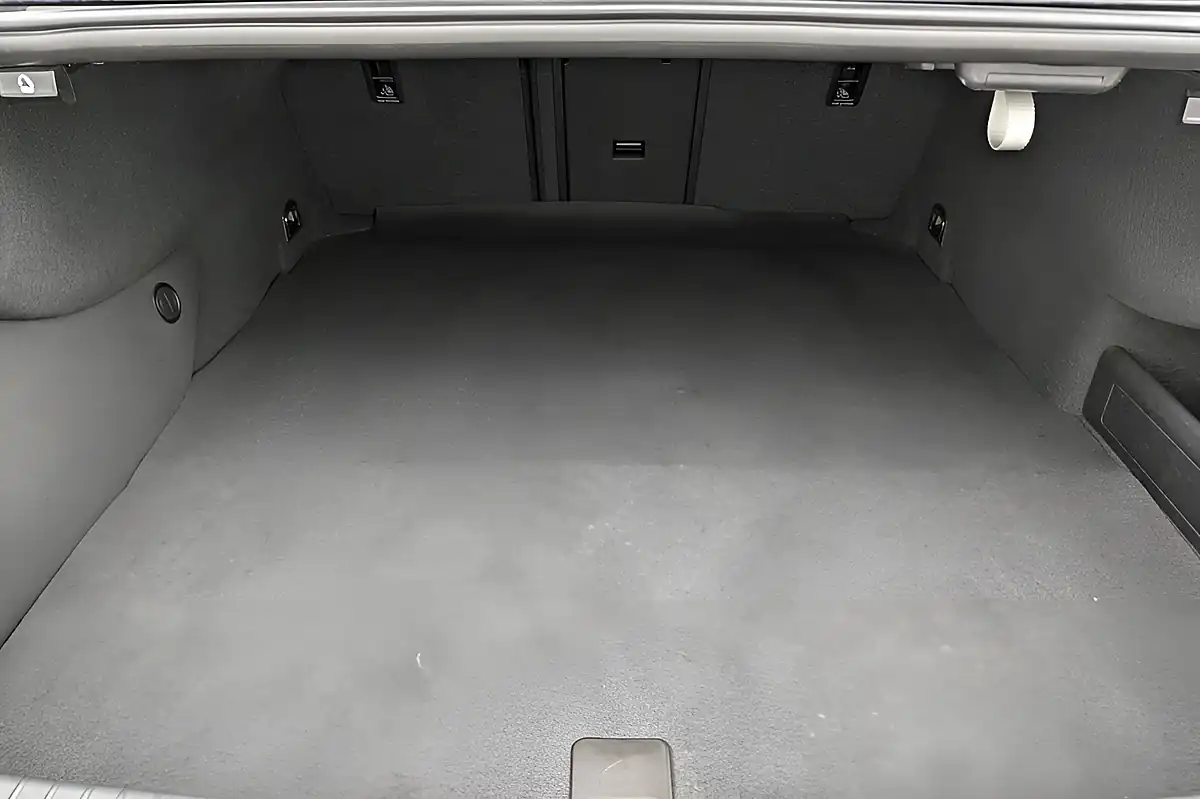 Used 2022 Volkswagen Passat Gte Grey - Interior and Exterior details 11