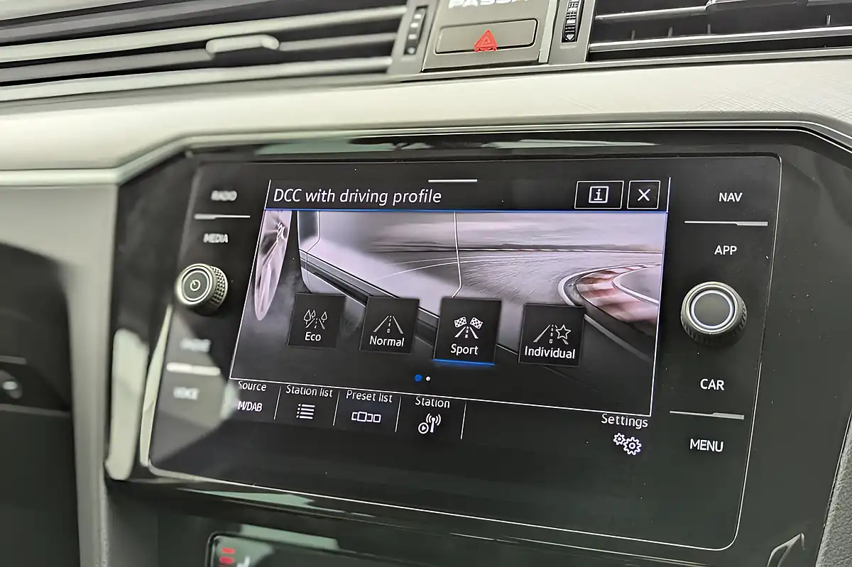 Used 2022 Volkswagen Passat Gte Grey - Interior and Exterior details 15