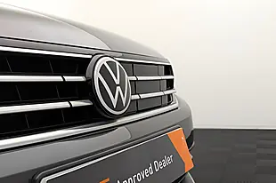 Used 2022 Volkswagen Passat Gte Grey - Interior and Exterior details 17