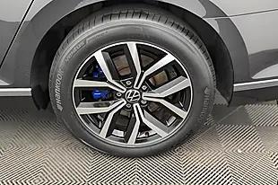 Used 2022 Volkswagen Passat Gte Grey - Interior and Exterior details 20