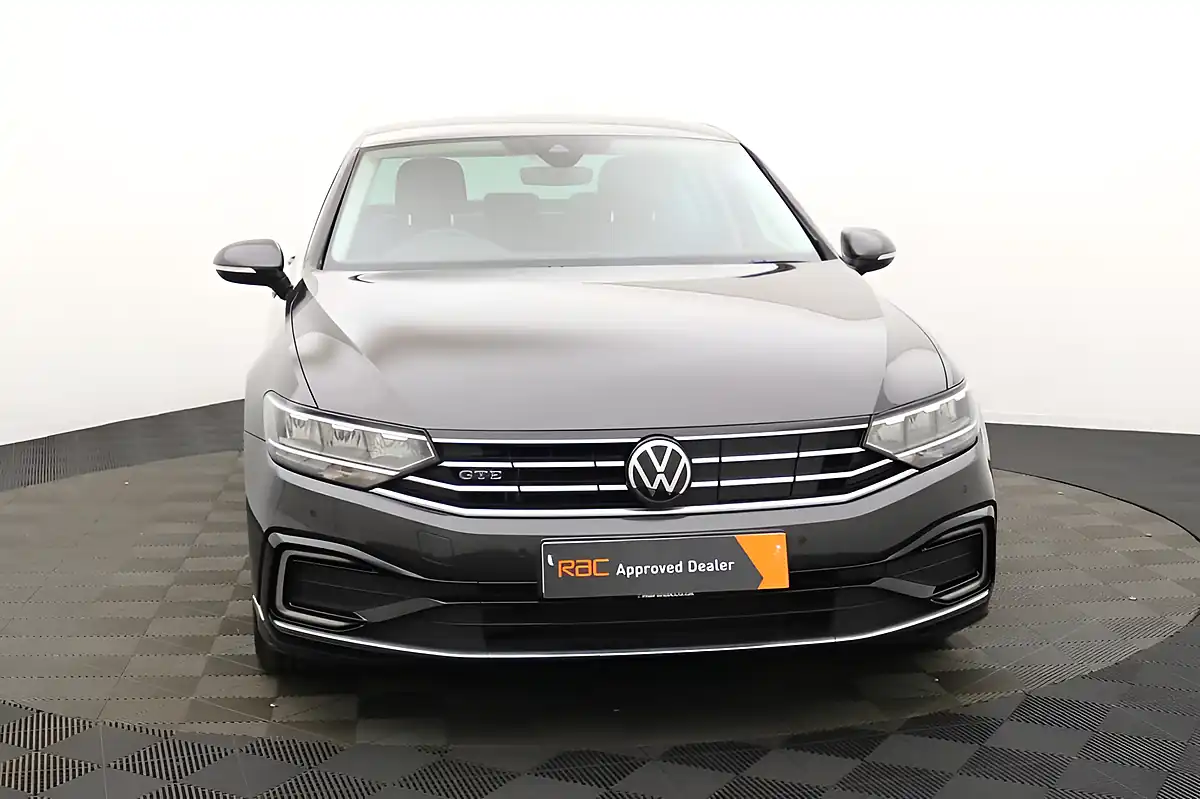 Used 2022 Volkswagen Passat Gte Grey - Interior and Exterior details 7