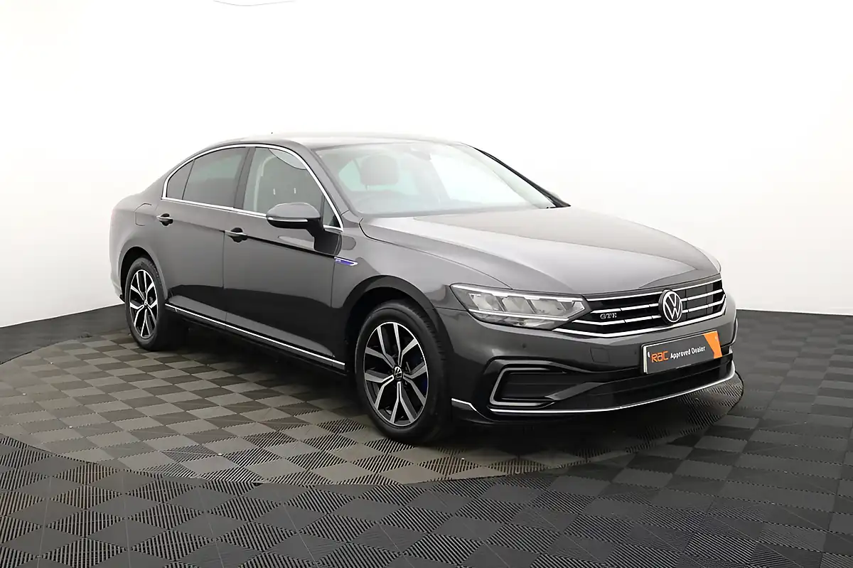 Used 2022 Volkswagen Passat Gte Grey - Interior and Exterior details 8
