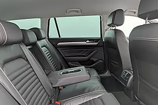 Used 2022 Volkswagen Passat Gte Grey - Interior and Exterior details 10
