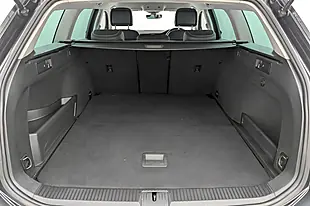 Used 2022 Volkswagen Passat Gte Grey - Interior and Exterior details 11