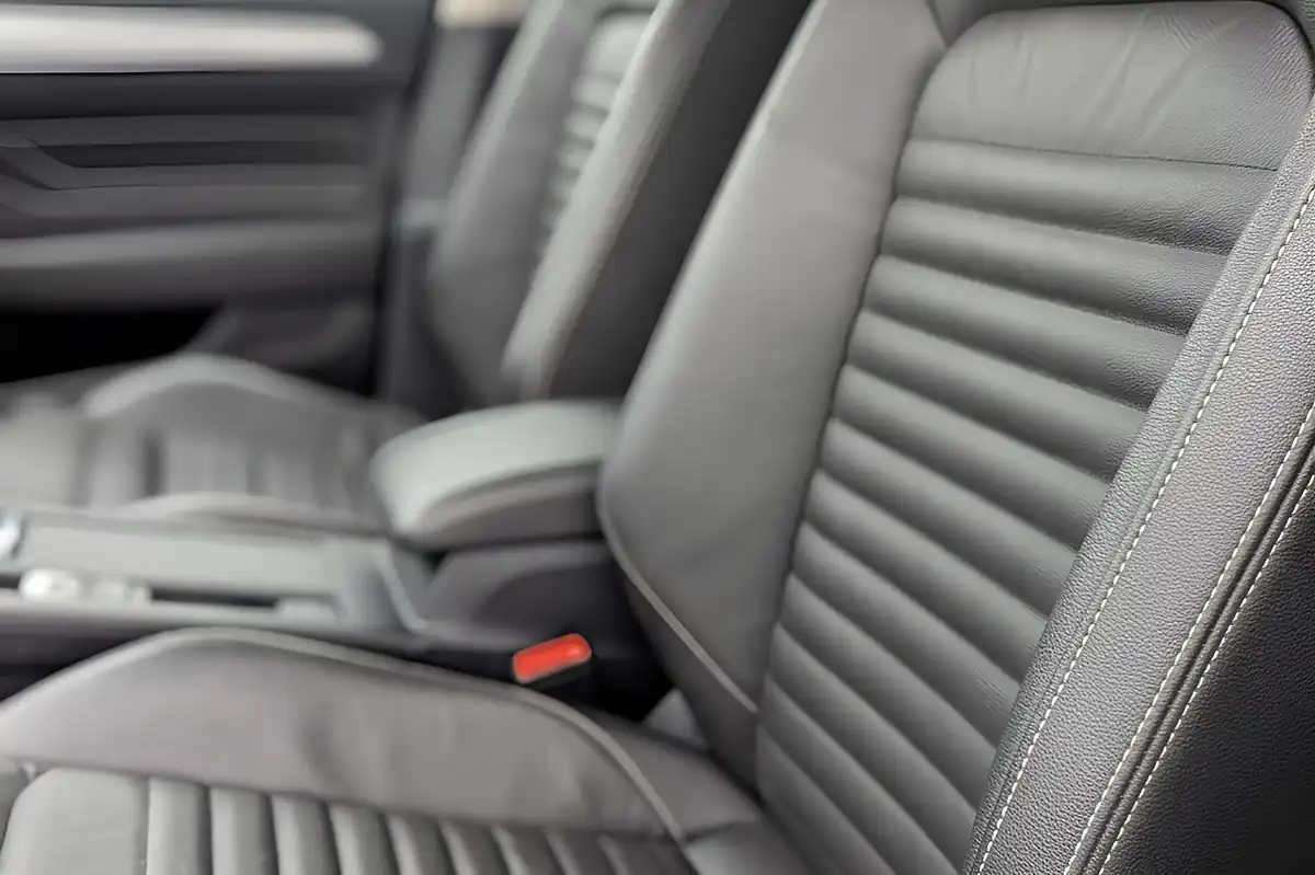 Used 2022 Volkswagen Passat Gte Grey - Interior and Exterior details 13