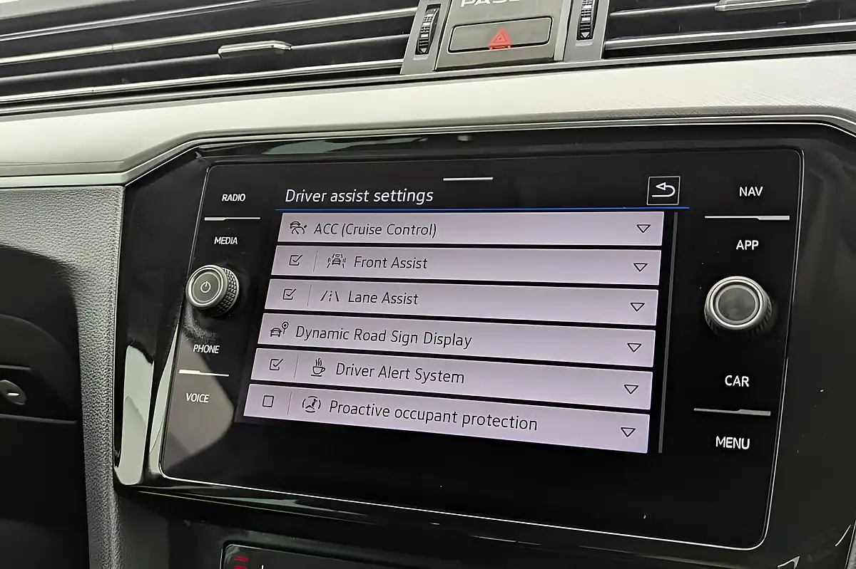 Used 2022 Volkswagen Passat Gte Grey - Interior and Exterior details 15