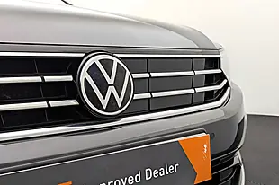 Used 2022 Volkswagen Passat Gte Grey - Interior and Exterior details 17