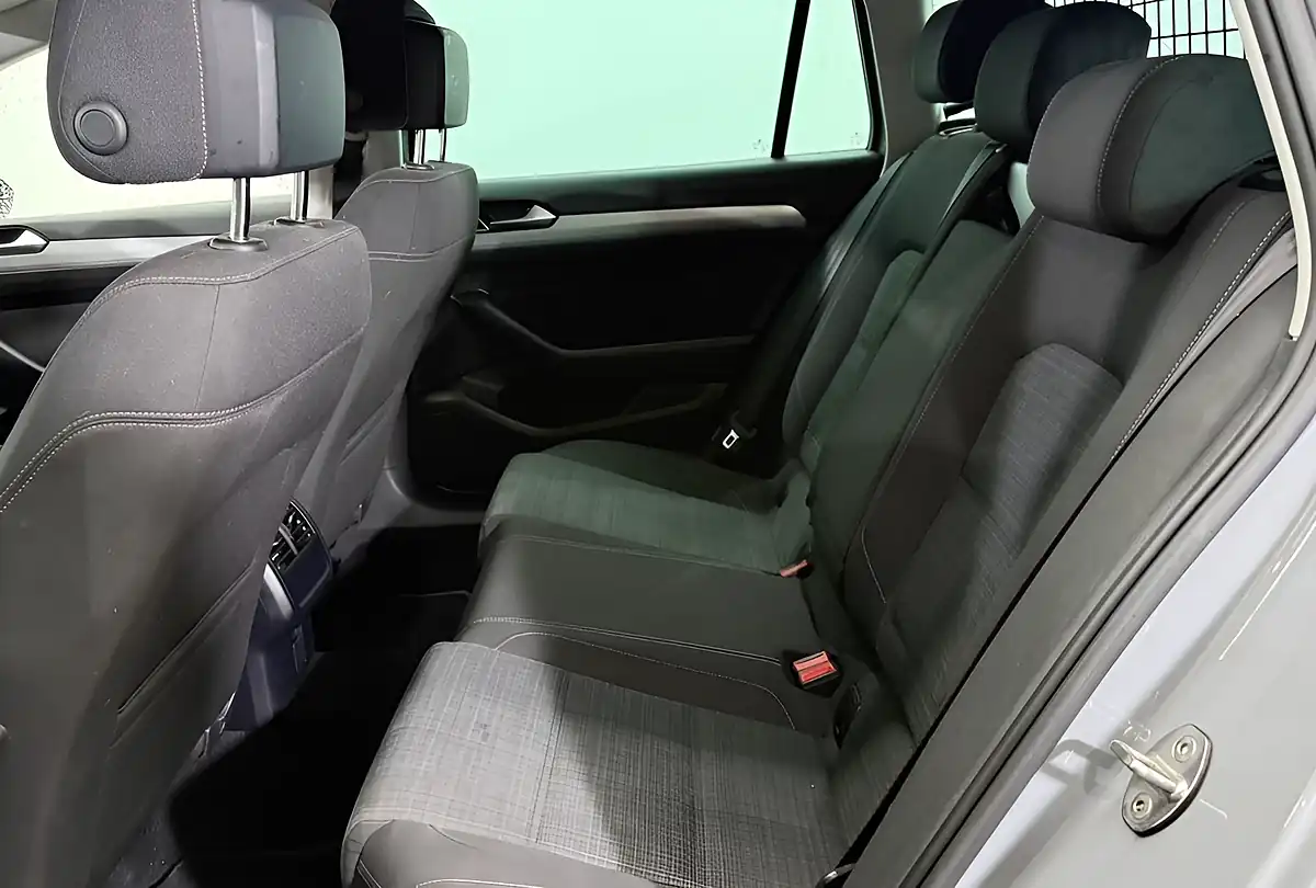 Used 2022 Volkswagen Passat Se Nav Grey - Interior and Exterior details 13