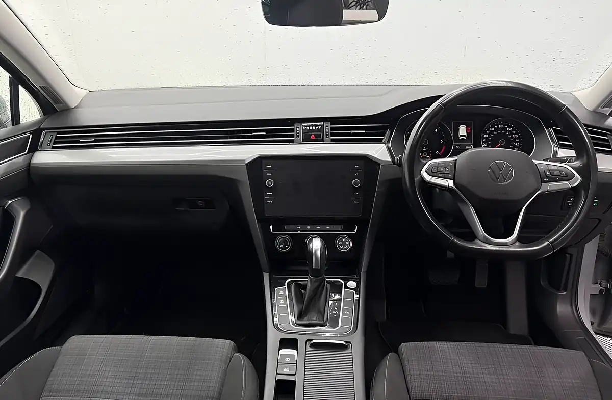 Used 2022 Volkswagen Passat Se Nav Grey - Interior and Exterior details 17