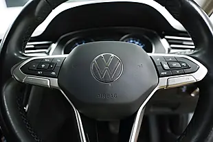 Used 2022 Volkswagen Passat Se Nav Silver - Interior and Exterior details 17