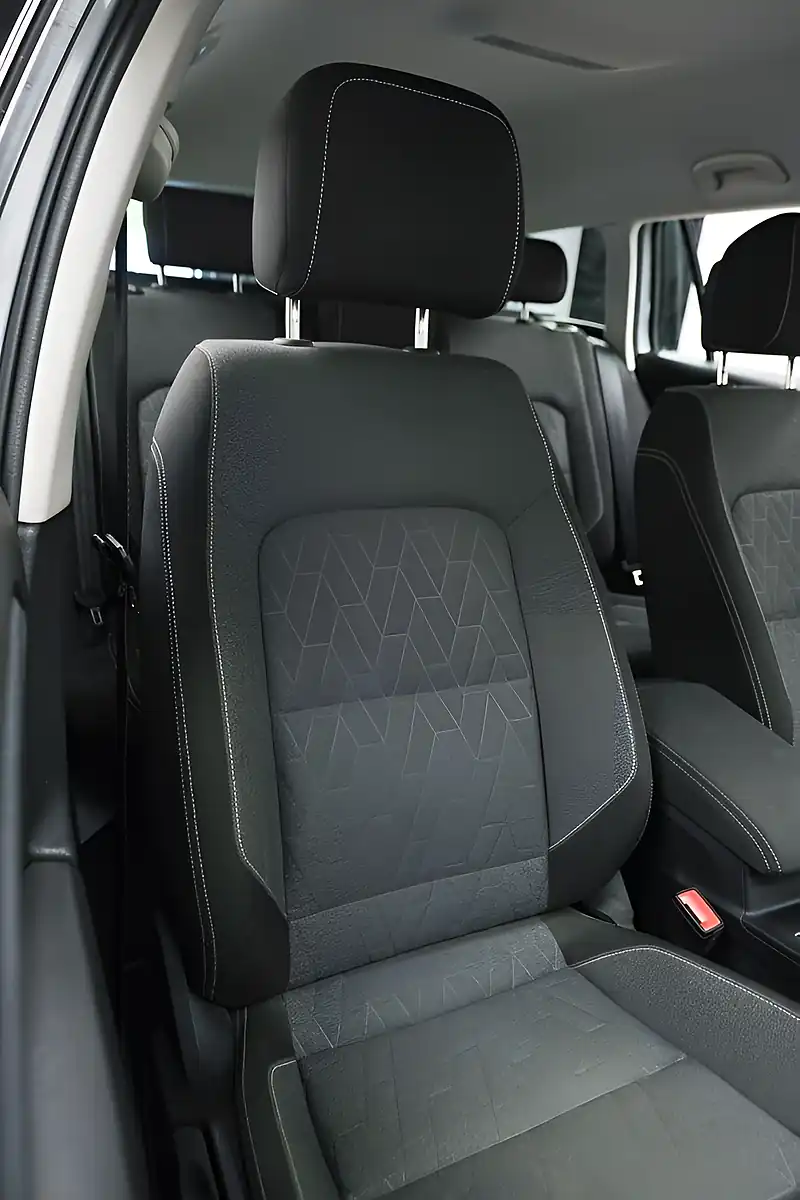 Used 2022 Volkswagen Passat Se Nav Silver - Interior and Exterior details 8