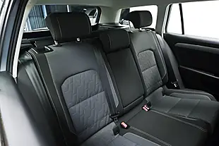 Used 2022 Volkswagen Passat Se Nav Silver - Interior and Exterior details 9