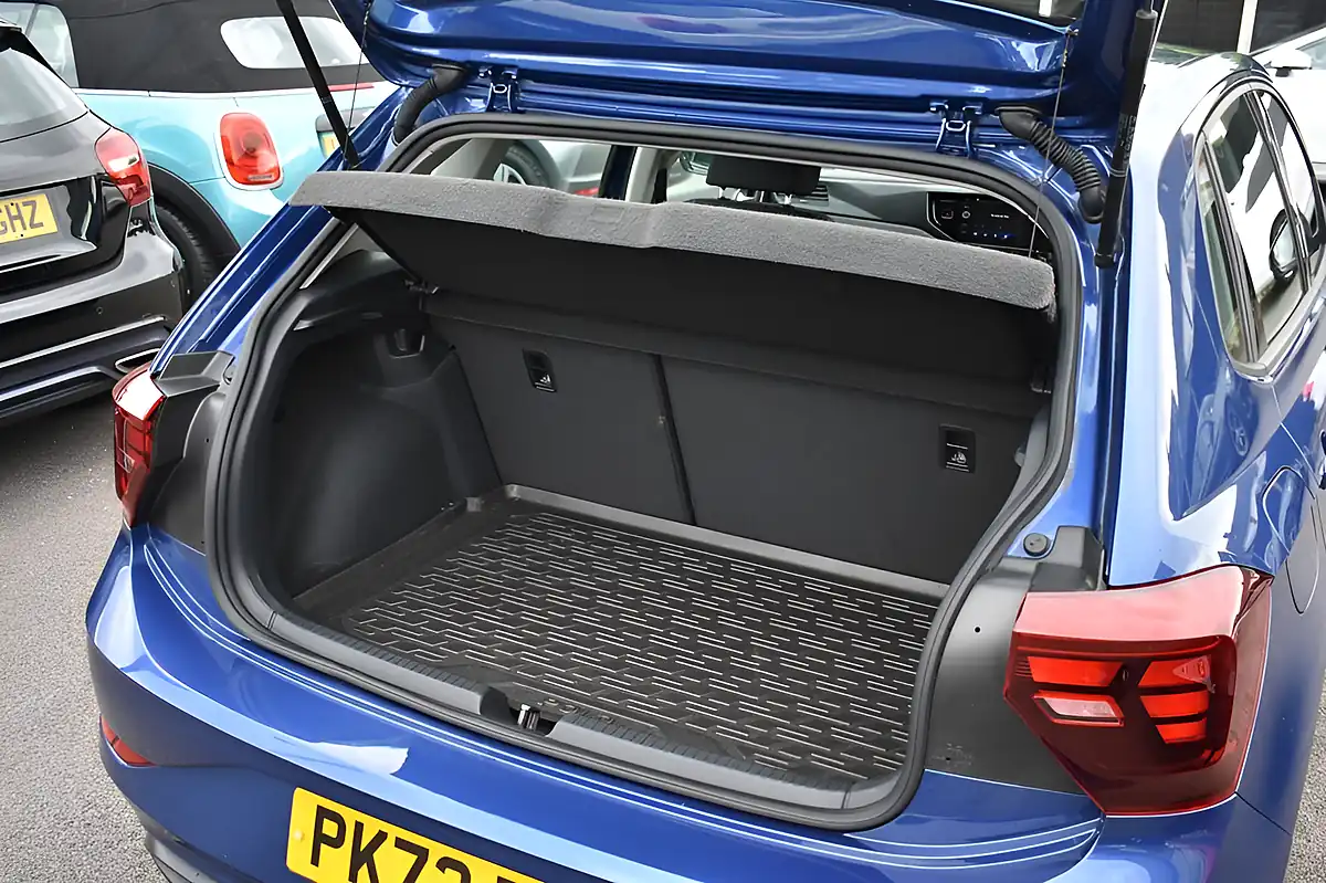 Used 2022 Volkswagen Polo Life Blue - Interior and Exterior details 14