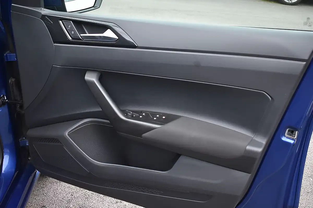 Used 2022 Volkswagen Polo Life Blue - Interior and Exterior details 15