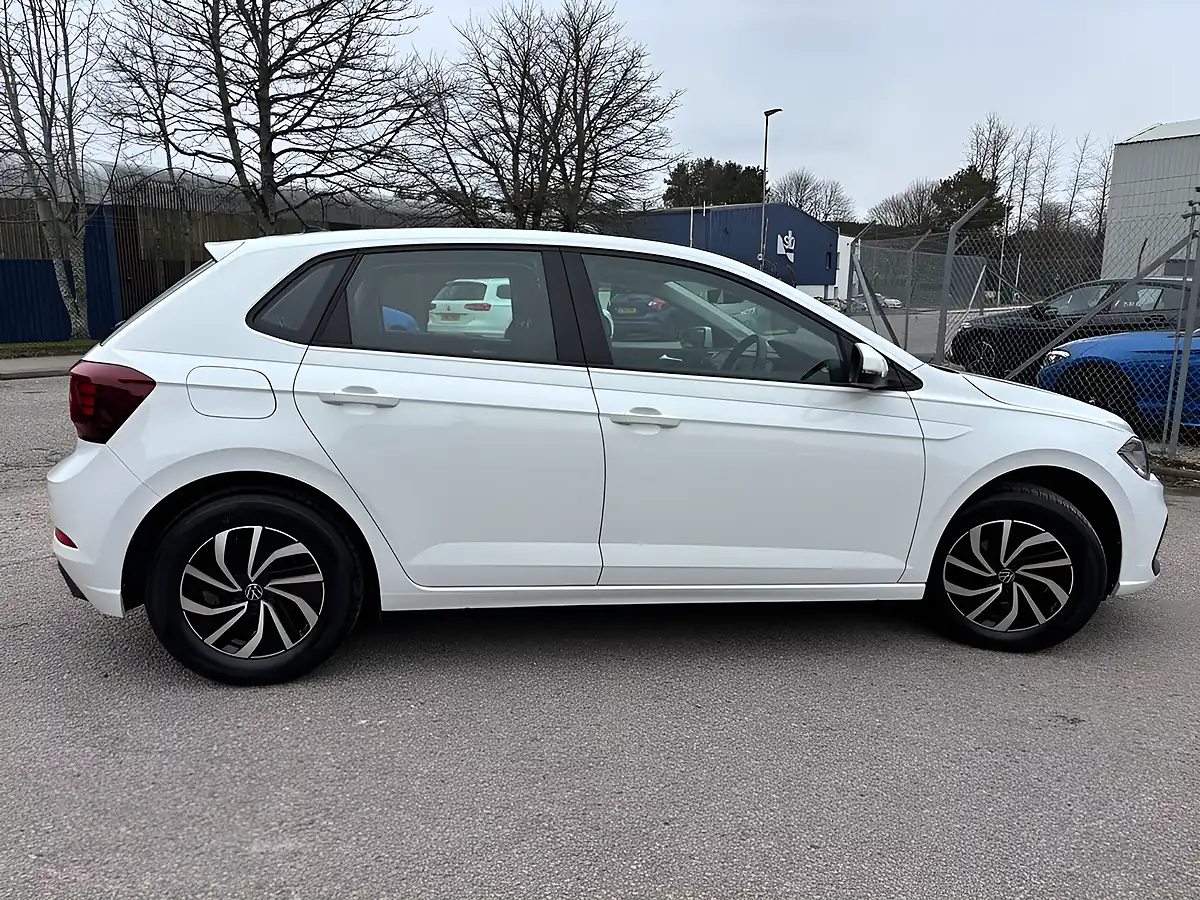 Used 2022 Volkswagen Polo Life White - Interior and Exterior details 11