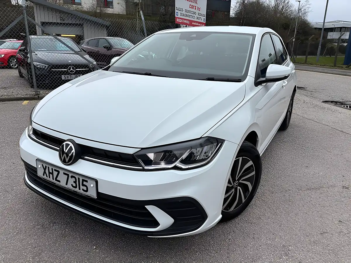 Used 2022 Volkswagen Polo Life White - Interior and Exterior details 13