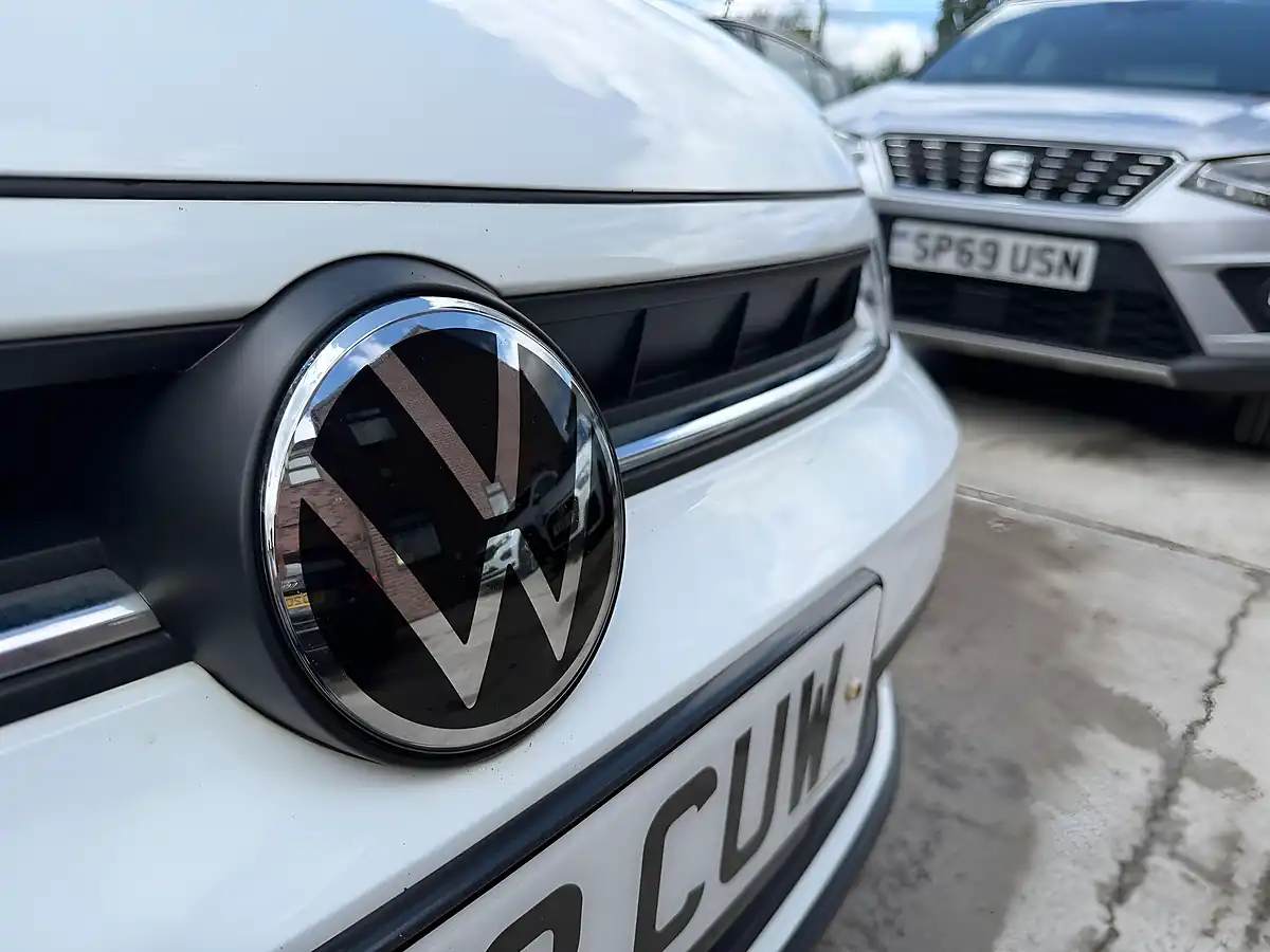 Used 2022 Volkswagen Polo Life White - Interior and Exterior details 9