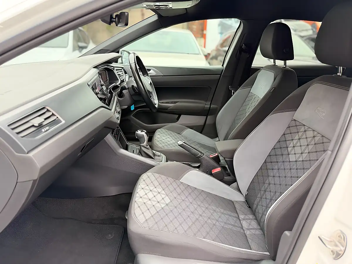 Used 2022 Volkswagen Polo R-Line White - Interior and Exterior details 15