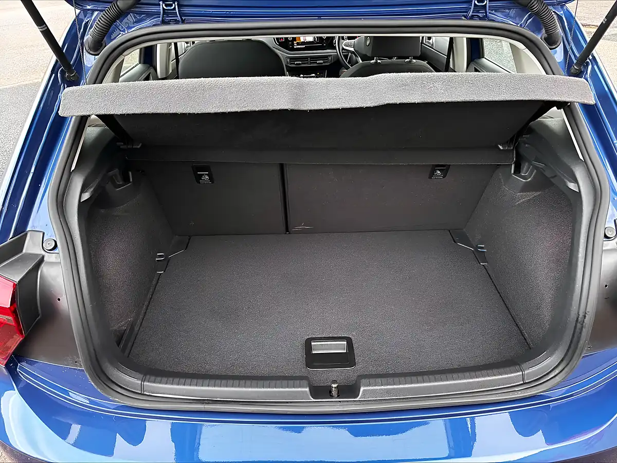 Used 2022 Volkswagen Polo Style Blue - Interior and Exterior details 17