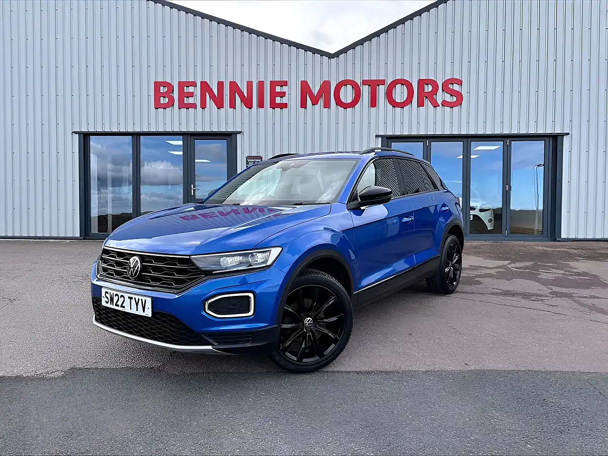 Used 2022 Volkswagen T-Roc Black Edition Blue - Front View
