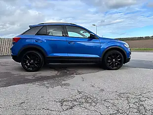 Used 2022 Volkswagen T-Roc Black Edition Blue - Interior and Exterior details 4