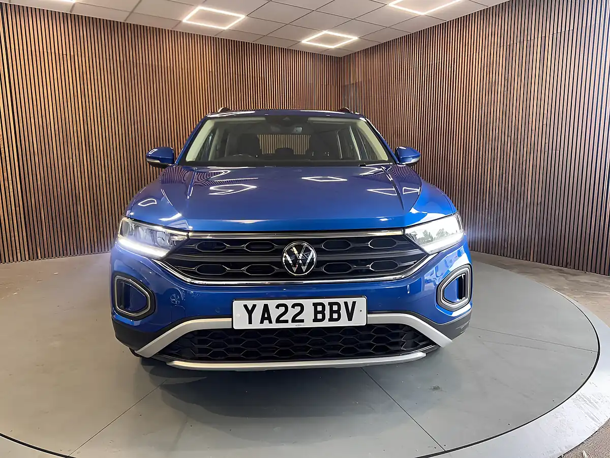 Used 2022 Volkswagen T-Roc Life Blue - Interior and Exterior details 2