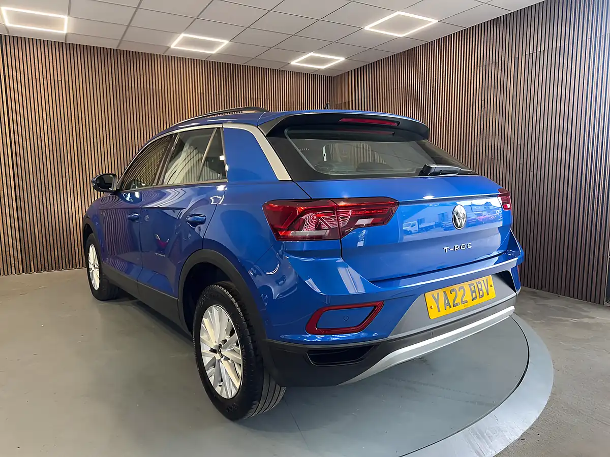 Used 2022 Volkswagen T-Roc Life Blue - Interior and Exterior details 5