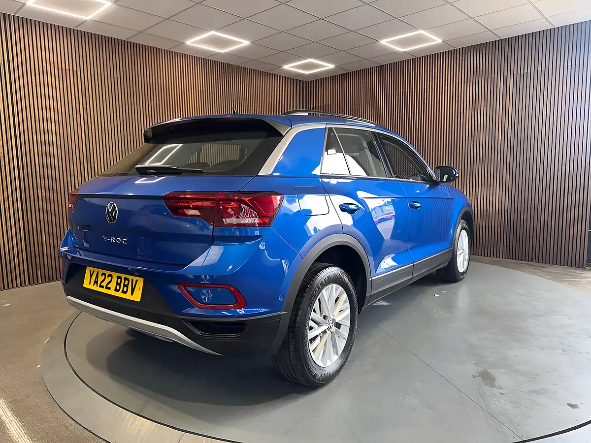 Used 2022 Volkswagen T-Roc Life Blue - Interior and Exterior details 9