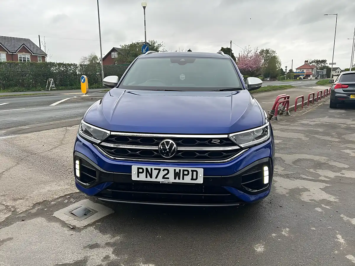 Used 2022 Volkswagen T-Roc R Blue - Interior and Exterior details 12