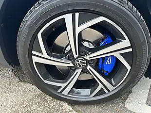 Used 2022 Volkswagen T-Roc R Blue - Interior and Exterior details 15