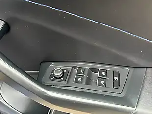 Used 2022 Volkswagen T-Roc R Blue - Interior and Exterior details 20