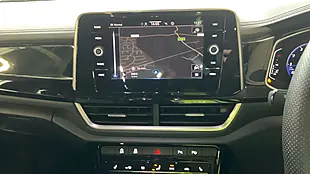 Used 2022 Volkswagen T-Roc R Lapiz Blue - Interior and Exterior details 14