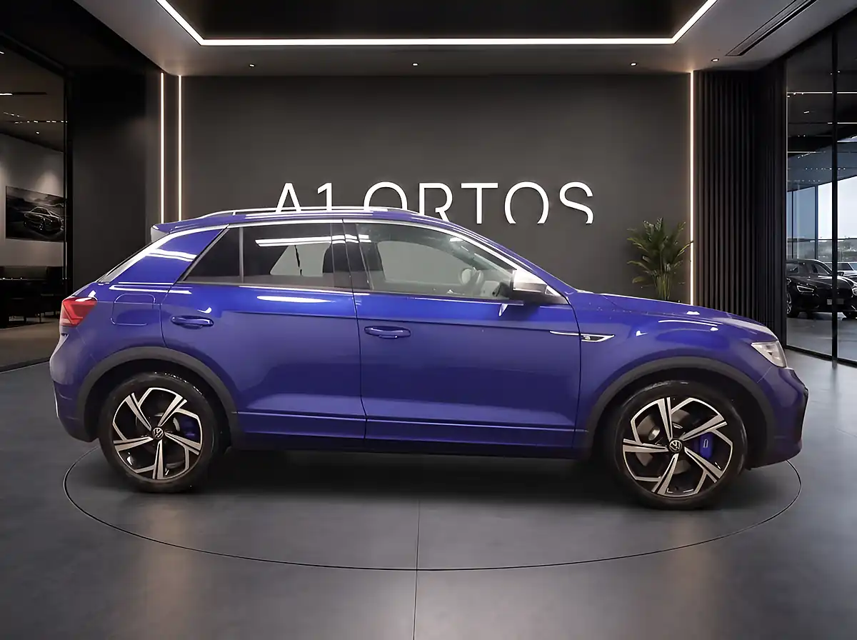 Used 2022 Volkswagen T-Roc R Lapiz Blue - Interior and Exterior details 9
