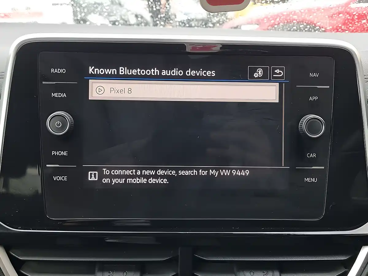 Used 2022 Volkswagen T-Roc R-Line White - Interior and Exterior details 14