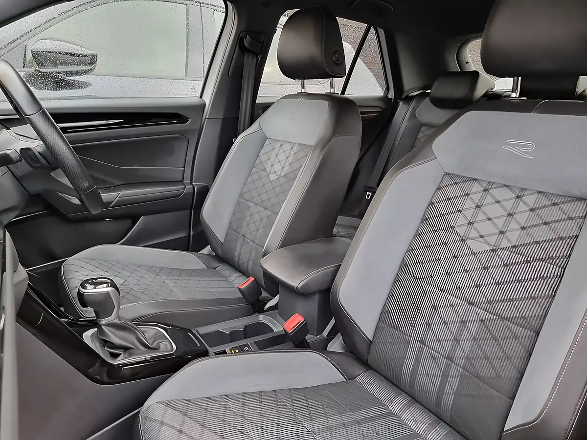 Used 2022 Volkswagen T-Roc R-Line White - Interior and Exterior details 15