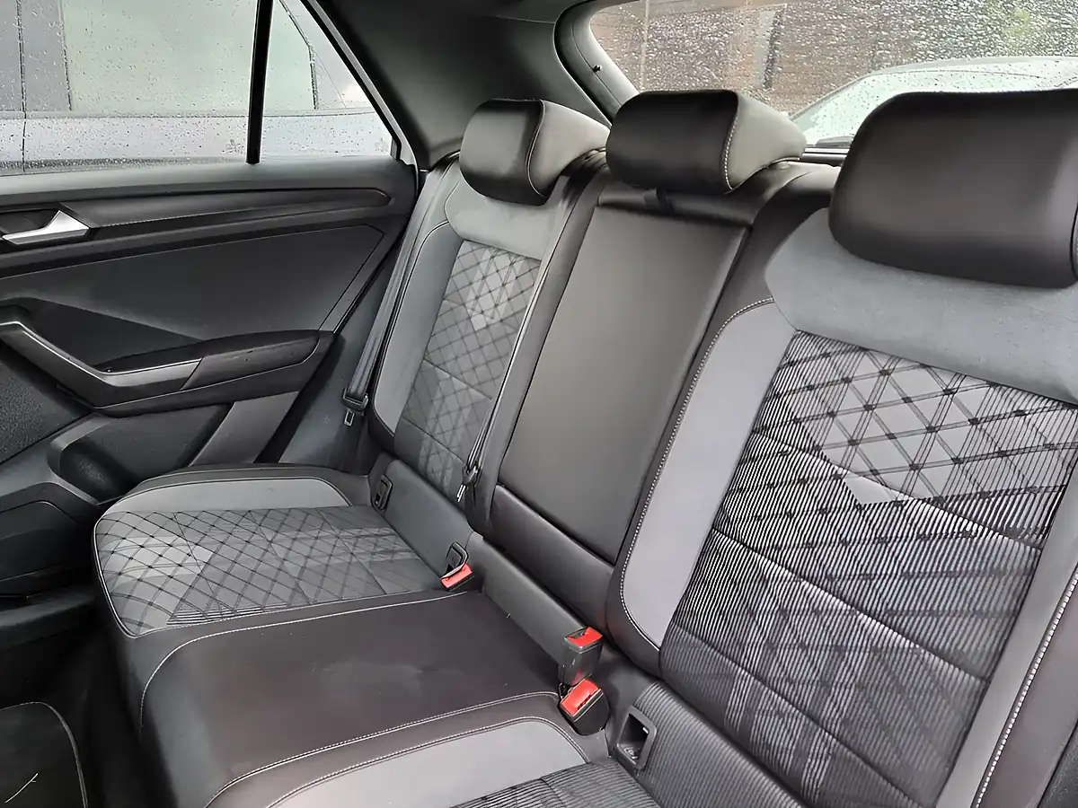 Used 2022 Volkswagen T-Roc R-Line White - Interior and Exterior details 16