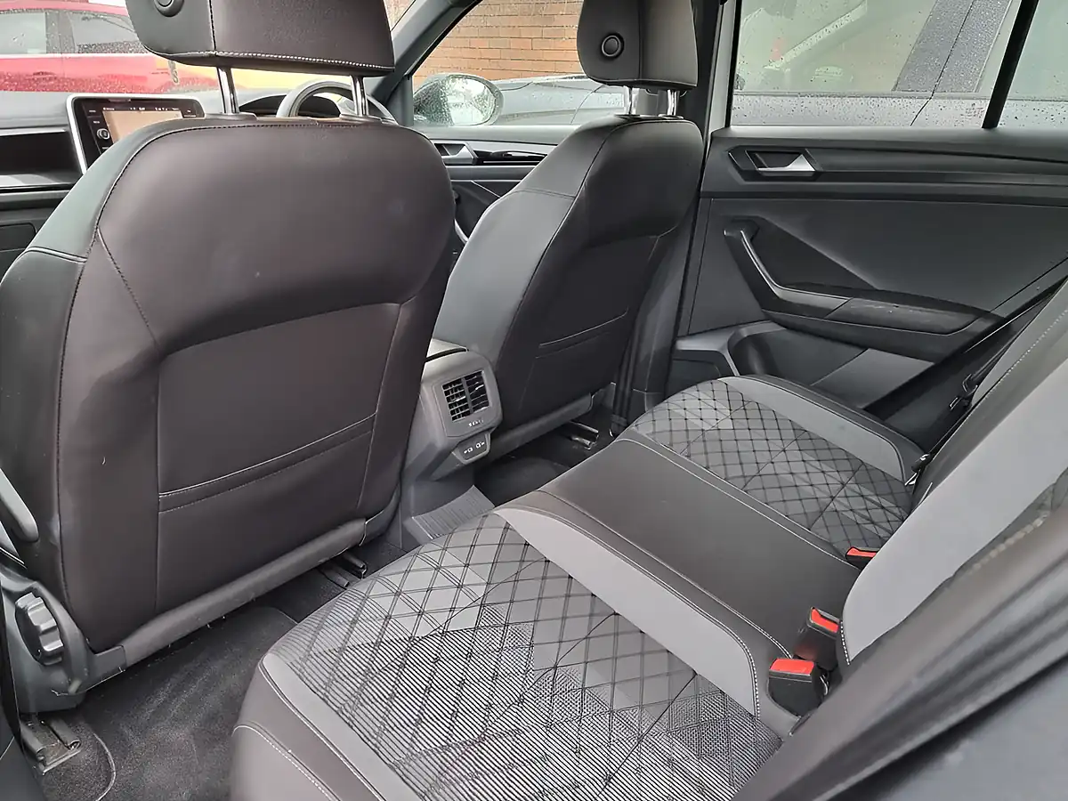 Used 2022 Volkswagen T-Roc R-Line White - Interior and Exterior details 17