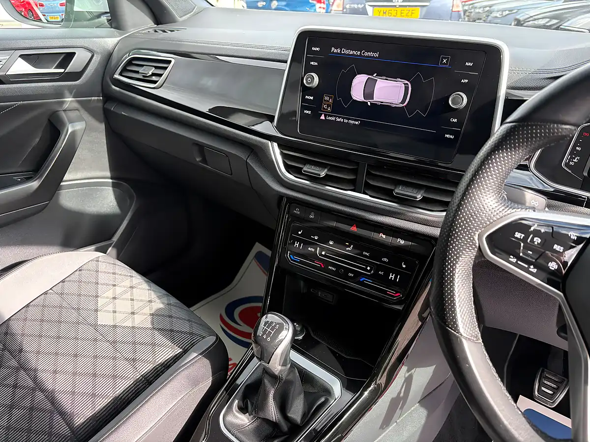 Used 2022 Volkswagen T-Roc R-Line White - Interior and Exterior details 14