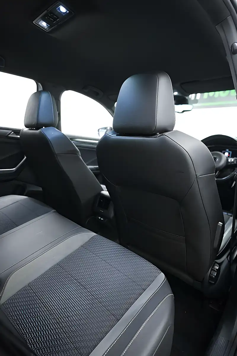 Used 2022 Volkswagen T-Roc R Silver - Interior and Exterior details 13