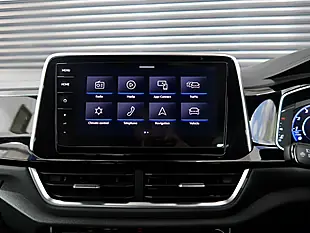 Used 2022 Volkswagen T-Roc R White - Interior and Exterior details 15