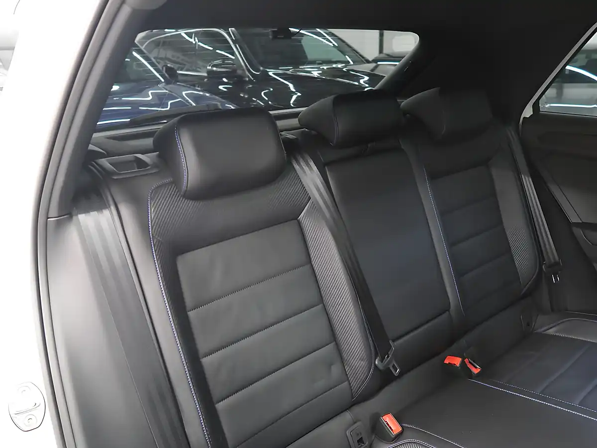 Used 2022 Volkswagen T-Roc R White - Interior and Exterior details 16