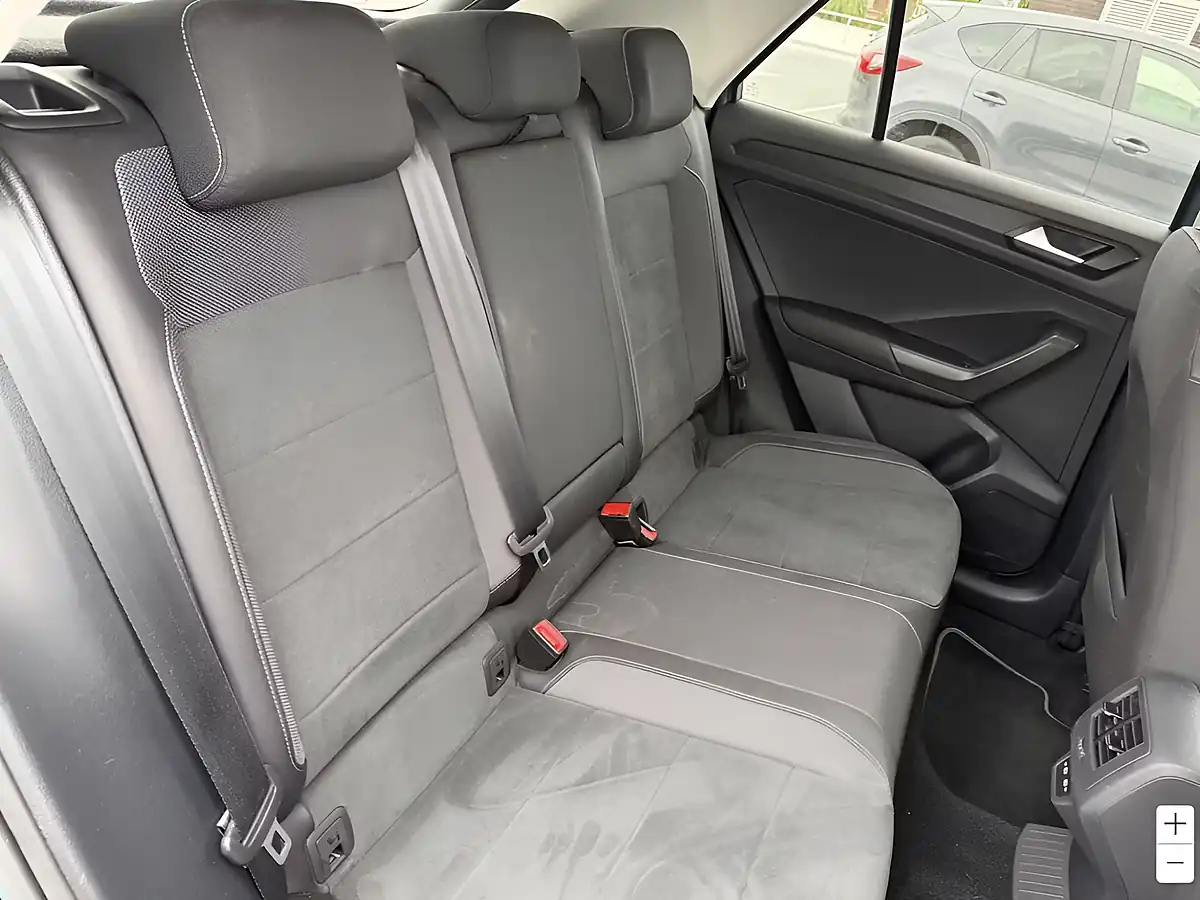 Used 2022 Volkswagen T-Roc Style Blue - Interior and Exterior details 8
